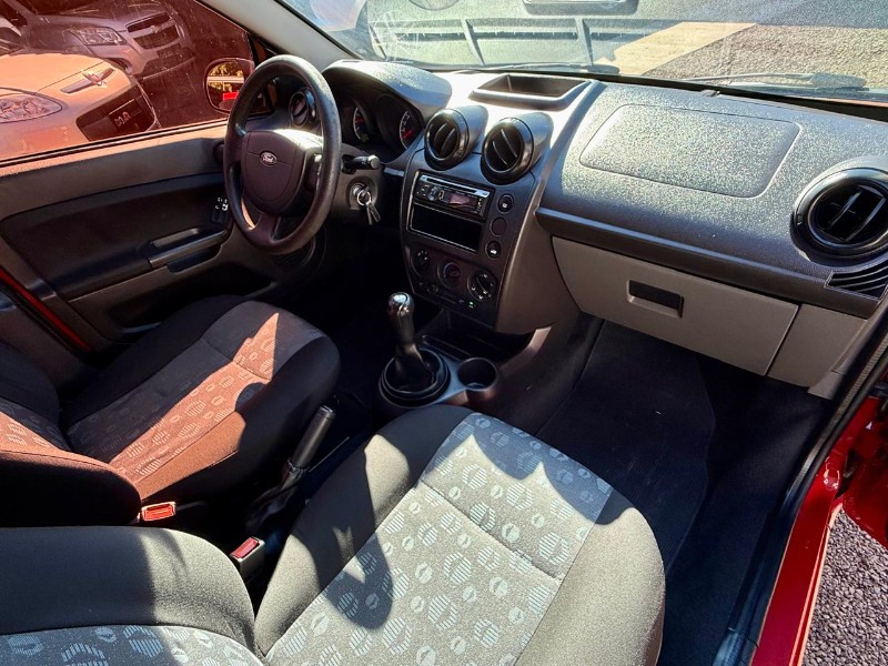 FORD FIESTA 1.0 /2012 AR MULTIMARCAS VENÂNCIO AIRES / Carros no Vale
