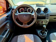 FORD FIESTA 1.0 /2012 AR MULTIMARCAS VENÂNCIO AIRES / Carros no Vale