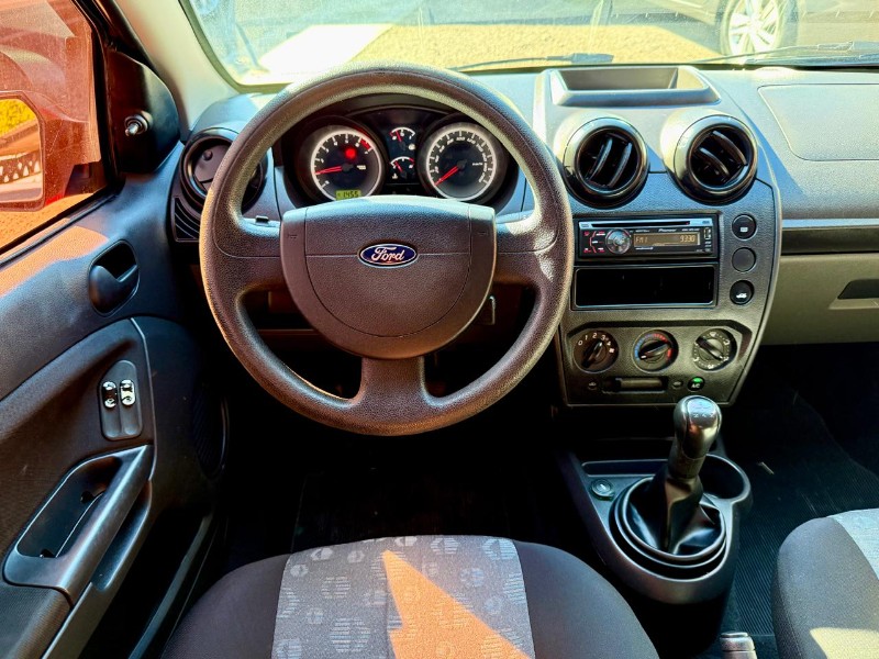 FORD FIESTA 1.0 /2012 AR MULTIMARCAS VENÂNCIO AIRES / Carros no Vale