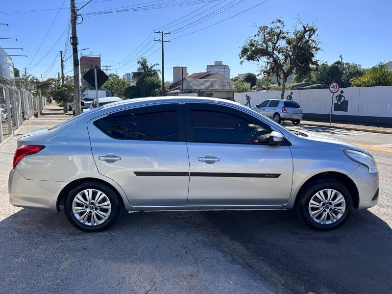 NISSAN VERSA 1.0 12V FLEXSTART 4P MEC. 2019/2019 LS MULTIMARCAS VENÂNCIO AIRES / Carros no Vale