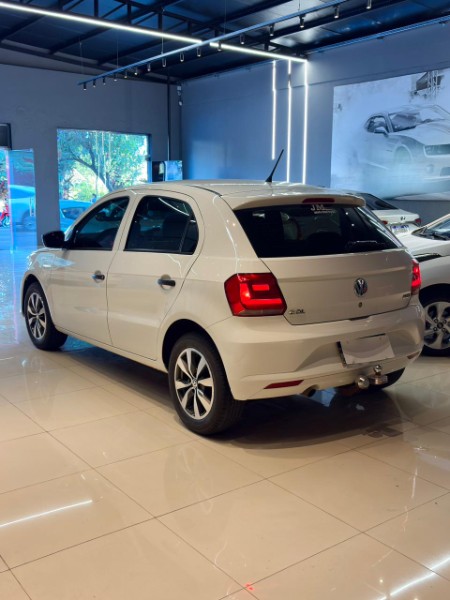 VOLKSWAGEN GOL 1.6 MSI 8V 2017/2017 JM AUTOMÓVEIS VENÂNCIO AIRES / Carros no Vale
