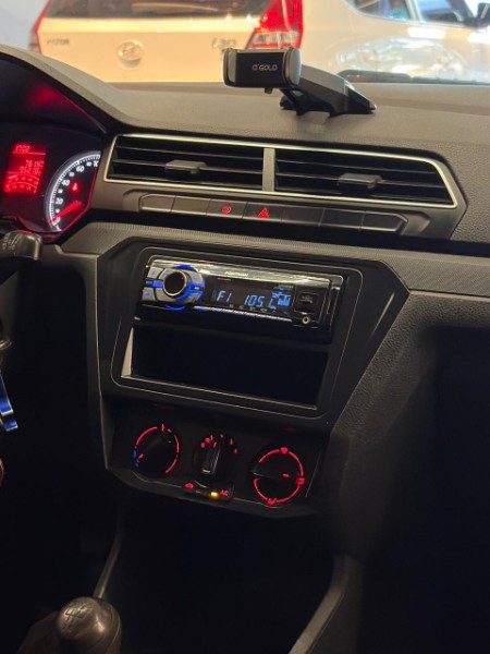 VOLKSWAGEN GOL 1.6 MSI 8V 2017/2017 JM AUTOMÓVEIS VENÂNCIO AIRES / Carros no Vale