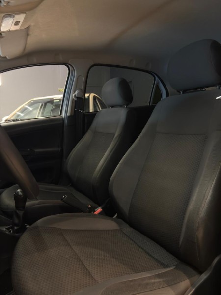 VOLKSWAGEN GOL 1.6 MSI 8V 2017/2017 JM AUTOMÓVEIS VENÂNCIO AIRES / Carros no Vale