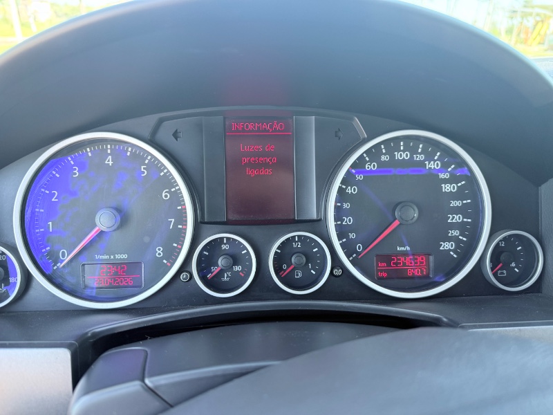 VOLKSWAGEN TOUAREG 3.6 24V V6 280CV TIPTRONIC 2010/2010 ELY AUTOMÓVEIS LAJEADO / Carros no Vale