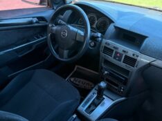 CHEVROLET VECTRA 2.0 GT 8V /2009 NEURI VEÍCULOS LAJEADO / Carros no Vale