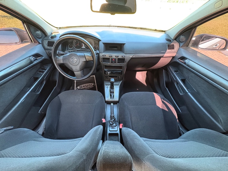 CHEVROLET VECTRA 2.0 GT 8V /2009 NEURI VEÍCULOS LAJEADO / Carros no Vale