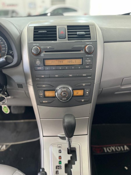 TOYOTA COROLLA 1.8 XEI 16V 2009/2009 TIAGO AUTOMÓVEIS VENÂNCIO AIRES / Carros no Vale