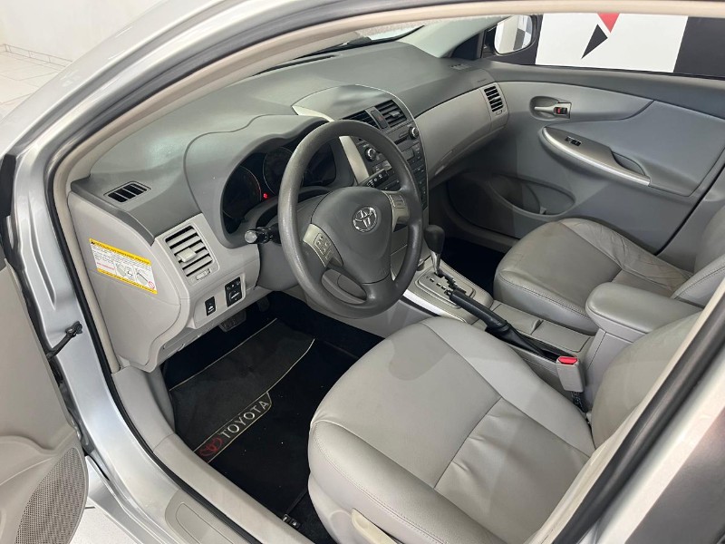 TOYOTA COROLLA 1.8 XEI 16V 2009/2009 TIAGO AUTOMÓVEIS VENÂNCIO AIRES / Carros no Vale