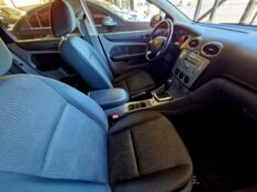 FORD FOCUS 2.0 FLEX 2013/2013 CRUZEIRO MULTIMARCAS CRUZEIRO DO SUL / Carros no Vale