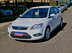 FORD FOCUS 2.0 FLEX 2013/2013 CRUZEIRO MULTIMARCAS CRUZEIRO DO SUL / Carros no Vale