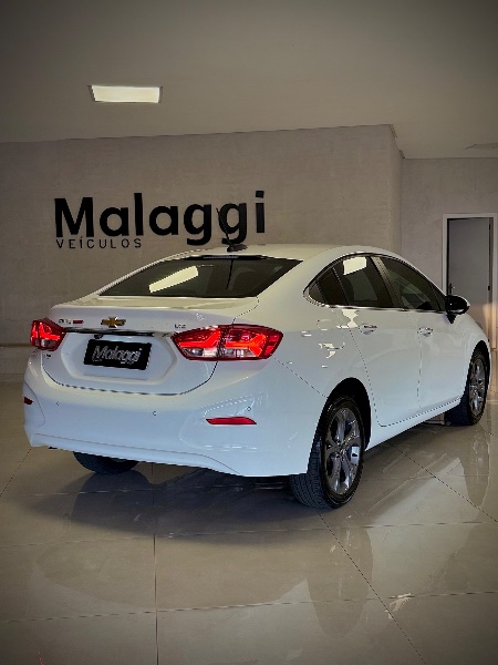 CHEVROLET CRUZE 1.4 LTZ TURBO 2022/2023 MALAGGI VEÍCULOS ENCANTADO / Carros no Vale