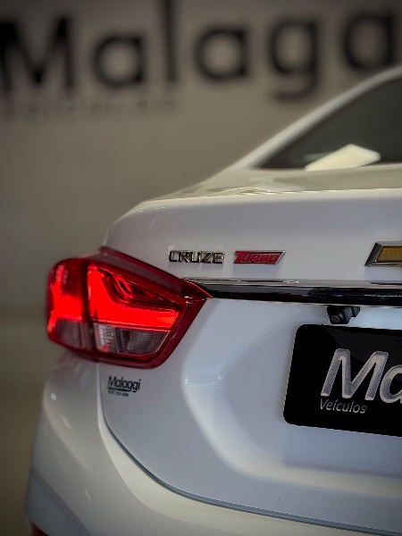 CHEVROLET CRUZE 1.4 LTZ TURBO 2022/2023 MALAGGI VEÍCULOS ENCANTADO / Carros no Vale