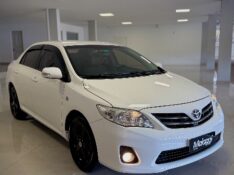 TOYOTA COROLLA 2.0 XEI 16V FLEX 4P AUTOMÁTICO 2011/2012 MALAGGI VEÍCULOS ENCANTADO / Carros no Vale