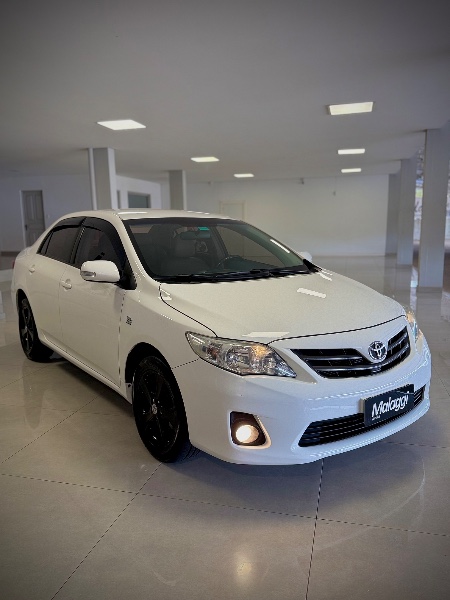 TOYOTA COROLLA 2.0 XEI 16V FLEX 4P AUTOMÁTICO 2011/2012 MALAGGI VEÍCULOS ENCANTADO / Carros no Vale