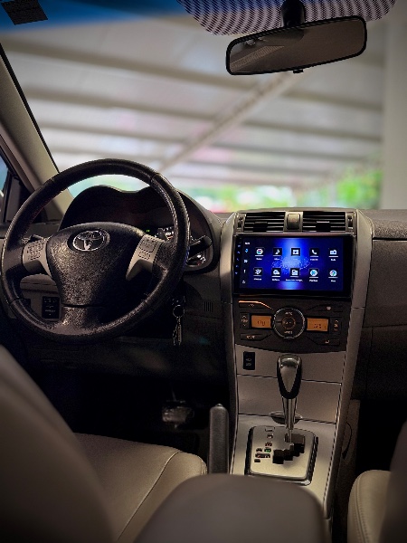 TOYOTA COROLLA 2.0 XEI 16V FLEX 4P AUTOMÁTICO 2011/2012 MALAGGI VEÍCULOS ENCANTADO / Carros no Vale