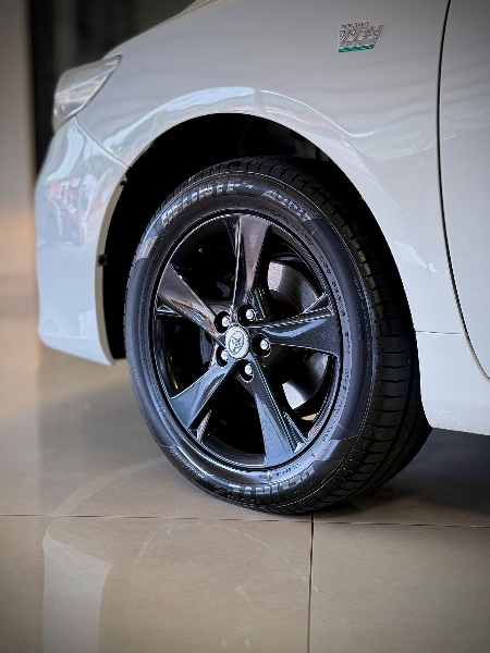 TOYOTA COROLLA 2.0 XEI 16V FLEX 4P AUTOMÁTICO 2011/2012 MALAGGI VEÍCULOS ENCANTADO / Carros no Vale