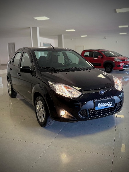FORD FIESTA 1.6 CLASS SEDAN 8V 2010/2011 MALAGGI VEÍCULOS ENCANTADO / Carros no Vale