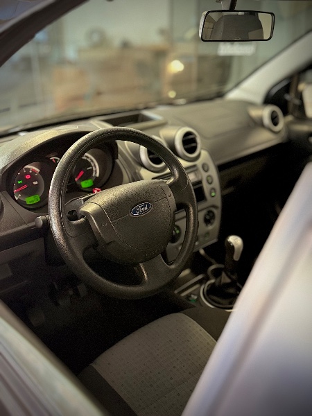 FORD FIESTA 1.6 CLASS SEDAN 8V 2010/2011 MALAGGI VEÍCULOS ENCANTADO / Carros no Vale