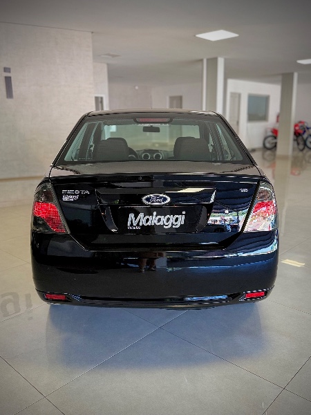 FORD FIESTA 1.6 CLASS SEDAN 8V 2010/2011 MALAGGI VEÍCULOS ENCANTADO / Carros no Vale