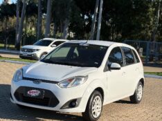 FORD FIESTA 1.6 8V 2014 /2014 NEURI VEÍCULOS LAJEADO / Carros no Vale