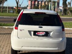 FORD FIESTA 1.6 8V 2014 /2014 NEURI VEÍCULOS LAJEADO / Carros no Vale