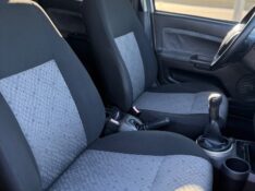 FORD FIESTA 1.6 8V 2014 /2014 NEURI VEÍCULOS LAJEADO / Carros no Vale