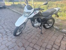 HONDA MOTOS NXR 160 BROS ESDD 2016/2016 ELY AUTOMÓVEIS LAJEADO / Carros no Vale