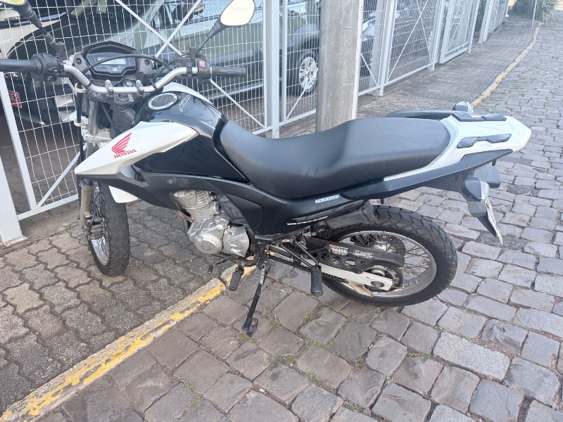 HONDA MOTOS NXR 160 BROS ESDD 2016/2016 ELY AUTOMÓVEIS LAJEADO / Carros no Vale
