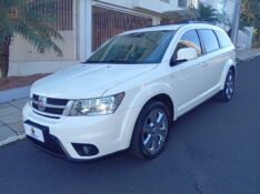 FIAT FREEMONT PRECISION 2013/2024 ALTERNATIVA VEÍCULOS LAJEADO / Carros no Vale