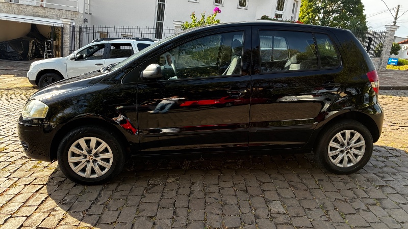 VOLKSWAGEN FOX 1.0 MI CITY 8V 2005/2006 COMPLETO VEÍCULOS GUAPORÉ / Carros no Vale