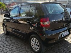 VOLKSWAGEN FOX 1.0 MI CITY 8V 2005/2006 COMPLETO VEÍCULOS GUAPORÉ / Carros no Vale