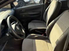 VOLKSWAGEN FOX 1.0 MI CITY 8V 2005/2006 COMPLETO VEÍCULOS GUAPORÉ / Carros no Vale