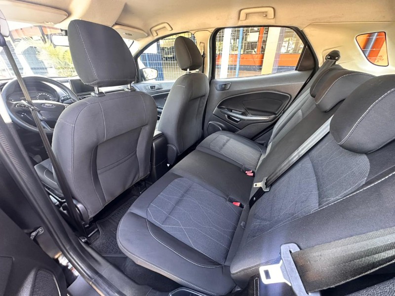 FORD ECOSPORT 1.5 SE /2020 MENEGHINI VEÍCULOS ARROIO DO MEIO / Carros no Vale