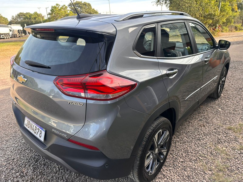 CHEVROLET TRACKER 1.2 TURBO 12V /2023 MENEGHINI VEÍCULOS ARROIO DO MEIO / Carros no Vale CHEVROLET TRACKER 1.2 TURBO 12V /2023 MENEGHINI VEÍCULOS ARROIO DO MEIO / Carros no Vale