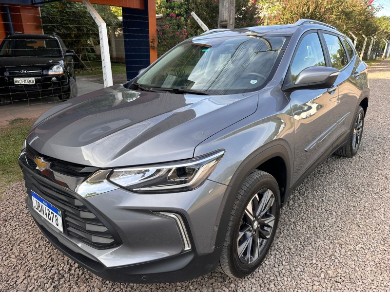 CHEVROLET TRACKER 1.2 TURBO 12V /2023 MENEGHINI VEÍCULOS ARROIO DO MEIO / Carros no Vale CHEVROLET TRACKER 1.2 TURBO 12V /2023 MENEGHINI VEÍCULOS ARROIO DO MEIO / Carros no Vale