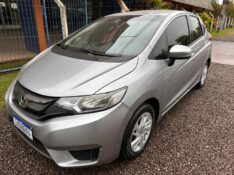 HONDA FIT LX 1.4 /2017 MENEGHINI VEÍCULOS ARROIO DO MEIO / Carros no Vale