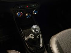 Chevrolet Prisma 1.4 Ltz 2016/2017 SIM VEÍCULOS PORTO ALEGRE / Carros no Vale