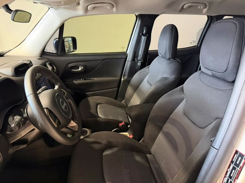 Jeep Renegade 1.8 4×2 16v 2018/2018 SIM VEÍCULOS PORTO ALEGRE / Carros no Vale