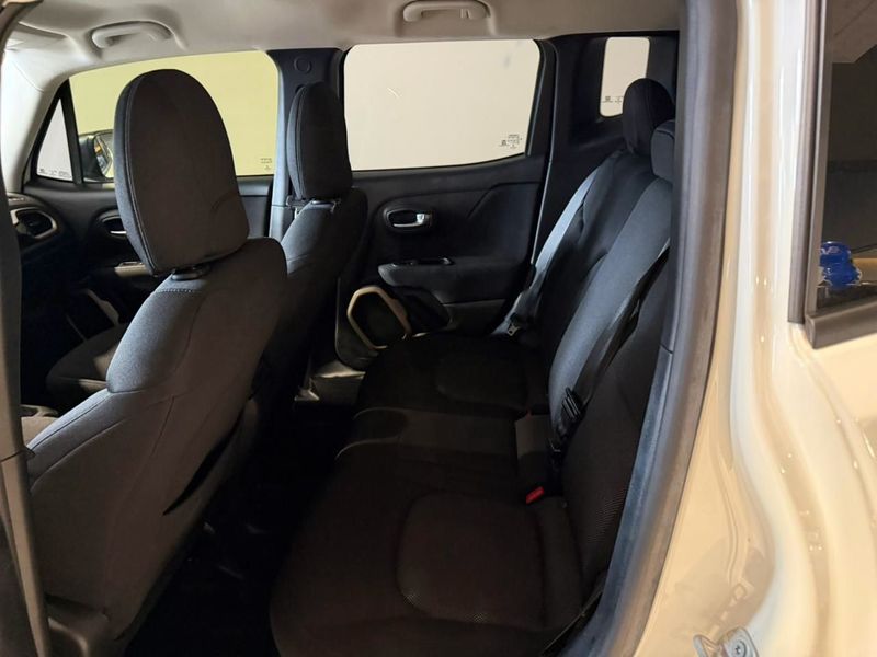 Jeep Renegade 1.8 4×2 16v 2018/2018 SIM VEÍCULOS PORTO ALEGRE / Carros no Vale