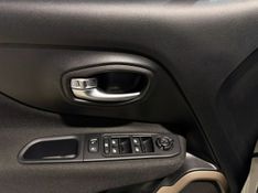 Jeep Renegade 1.8 4×2 16v 2018/2018 SIM VEÍCULOS PORTO ALEGRE / Carros no Vale