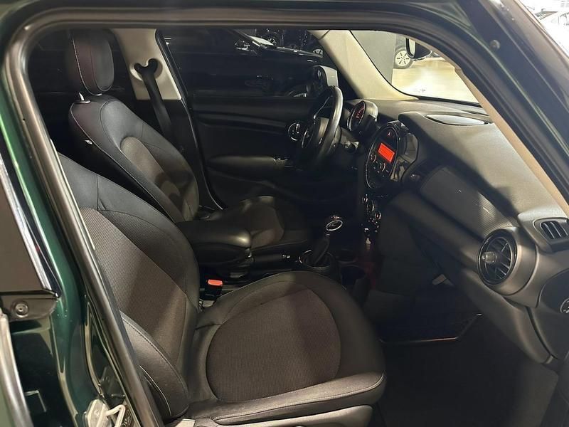 Mini Cooper 1.5 136 Cv 2014/2015 SIM VEÍCULOS PORTO ALEGRE / Carros no Vale