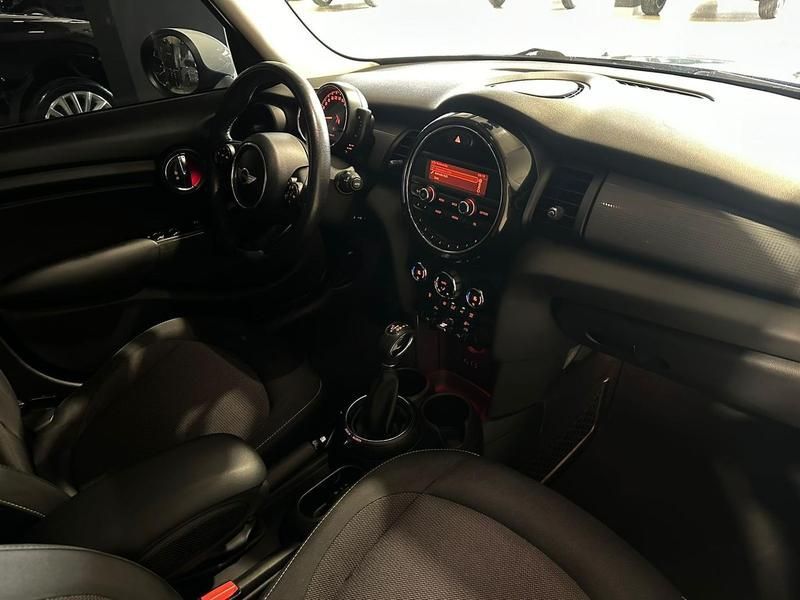 Mini Cooper 1.5 136 Cv 2014/2015 SIM VEÍCULOS PORTO ALEGRE / Carros no Vale