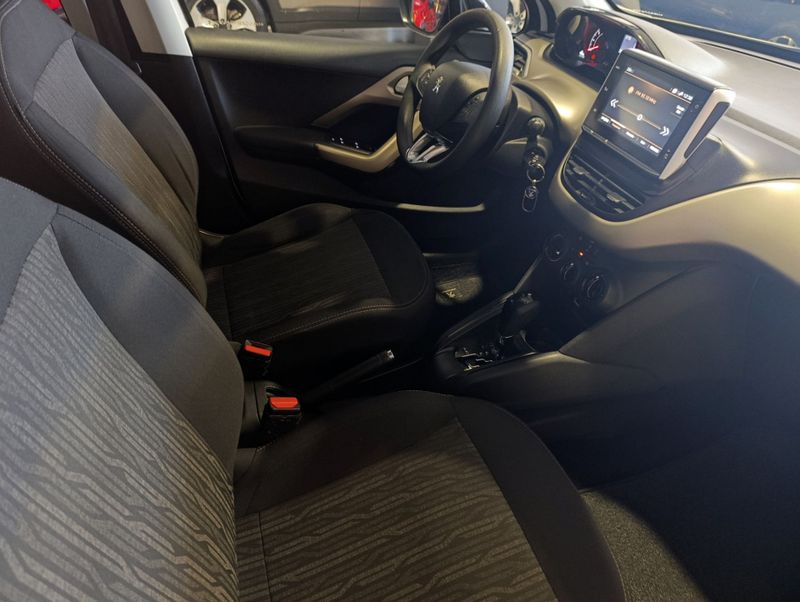 Peugeot 2008 Allure Pack 1.6 16v 2021/2022 SIM VEÍCULOS PORTO ALEGRE / Carros no Vale