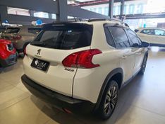 Peugeot 2008 Allure Pack 1.6 16v 2021/2022 SIM VEÍCULOS PORTO ALEGRE / Carros no Vale