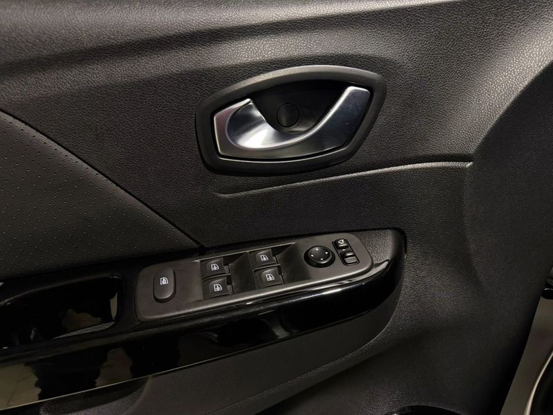 Renault Captur Ico 13t Cvt 2021/2022 SIM VEÍCULOS PORTO ALEGRE / Carros no Vale