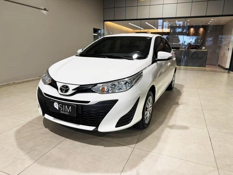 Toyota Yaris 1.3 16v Xl Live Multidrive 2021/2022 SIM VEÍCULOS PORTO ALEGRE / Carros no Vale