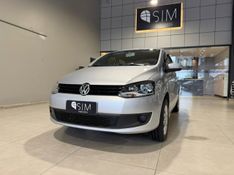 Volkswagen Fox 1.0 8v G2 2012/2013 SIM VEÍCULOS PORTO ALEGRE / Carros no Vale