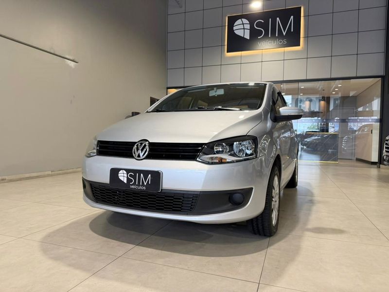 Volkswagen Fox 1.0 8v G2 2012/2013 SIM VEÍCULOS PORTO ALEGRE / Carros no Vale
