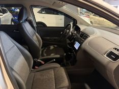 Volkswagen Fox 1.0 8v G2 2012/2013 SIM VEÍCULOS PORTO ALEGRE / Carros no Vale