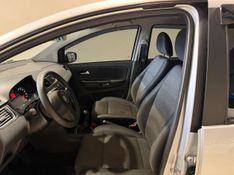 Volkswagen Fox 1.0 8v G2 2012/2013 SIM VEÍCULOS PORTO ALEGRE / Carros no Vale